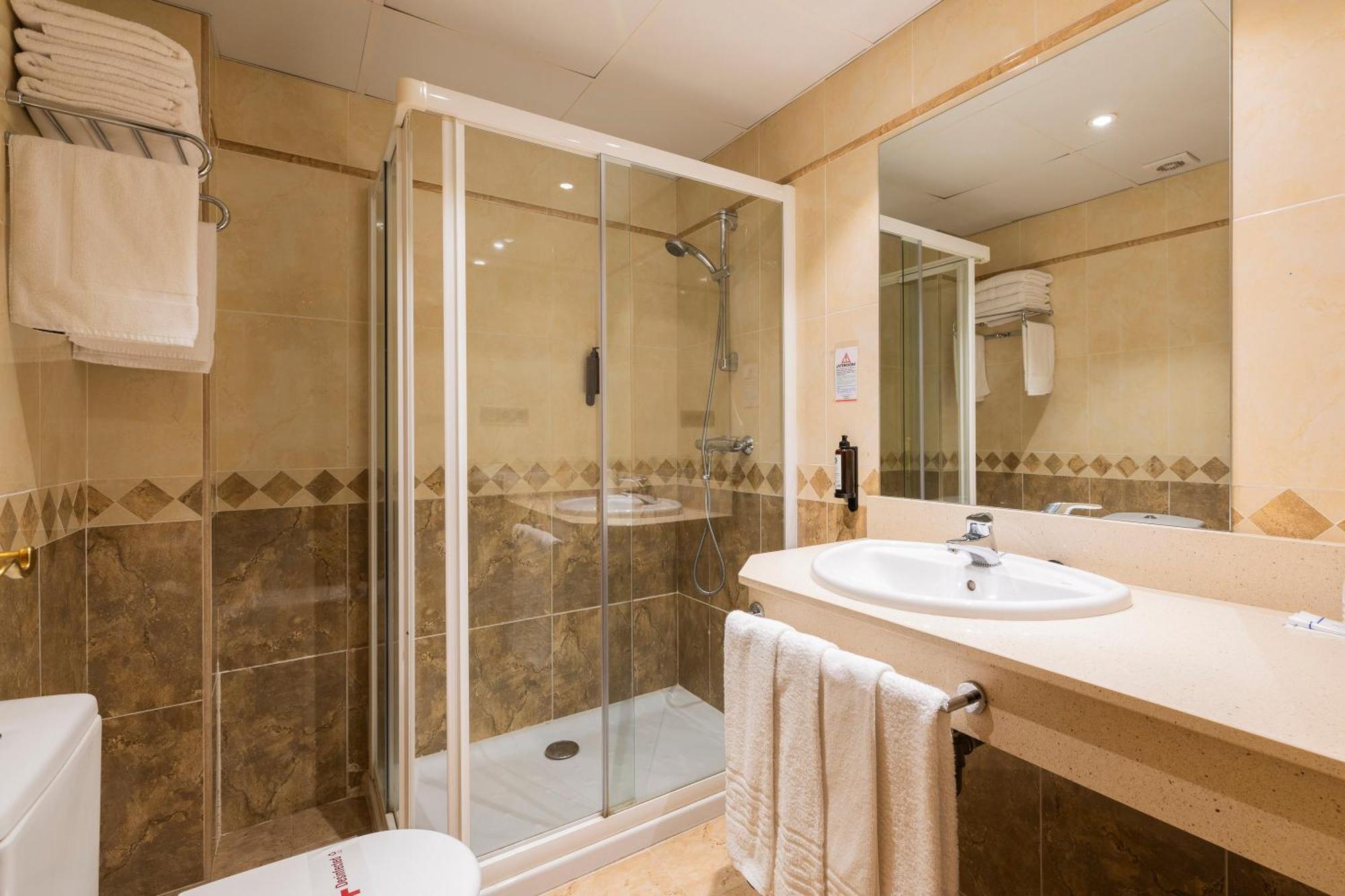 Hostal Los Valles Биелса Екстериор снимка